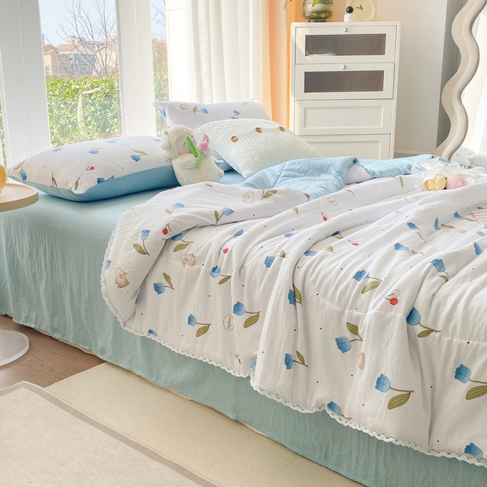 91家纺网 家纺一手货源 找家纺 （总）穆琪 2025新款小花边印花夏被小清新夏凉被