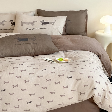 91家纺网 家纺一手货源 找家纺 （总）卡巴伦家纺 2025新款全棉皱皱纱大版卡通数码印花款四件套二