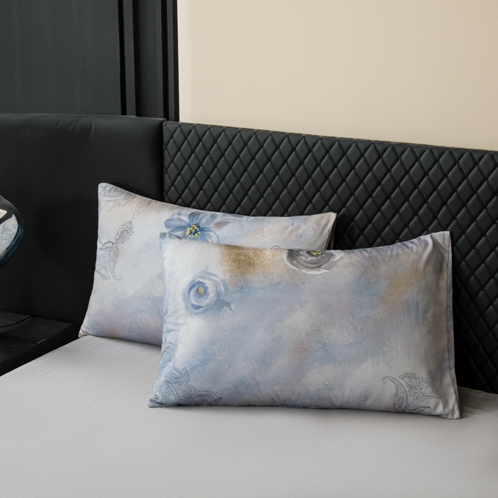 91家纺网 家纺一手货源 找家纺 氧家 2025新款60s贡缎长绒棉数码印花四件套（礼盒装） 瑞贝卡