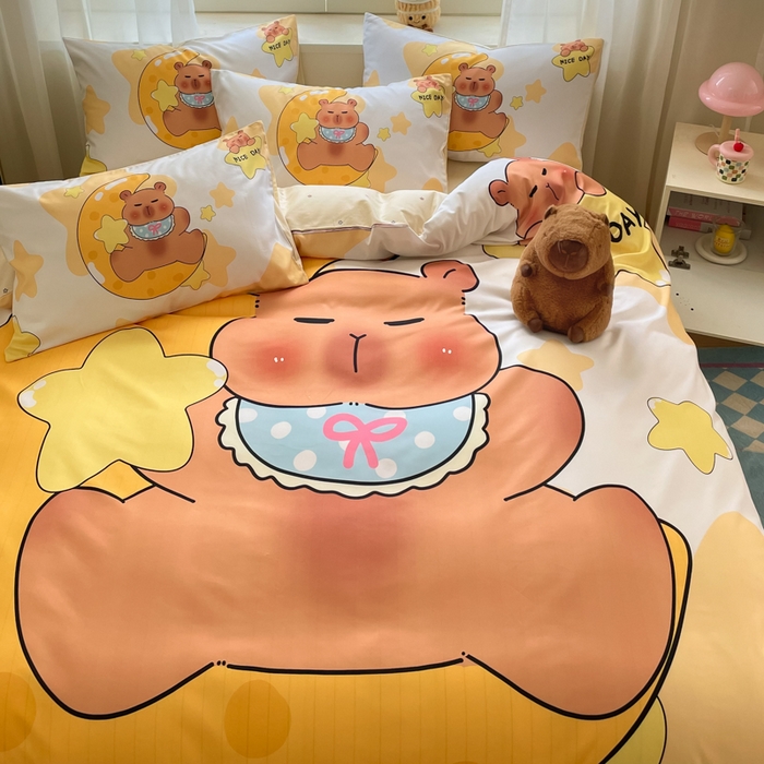 91家纺网 家纺一手货源 找家纺 博雅 2025新款全棉大版印花四件套-卡皮巴拉 晚安卡皮巴拉