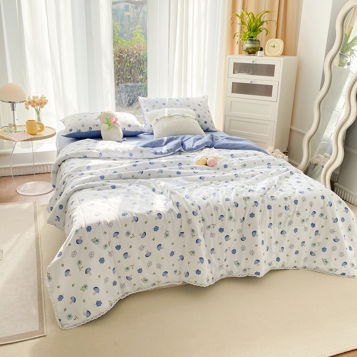 91家纺网 家纺一手货源 找家纺 穆琪 2025新款小花边印花夏被小清新夏凉被 小蘑菇