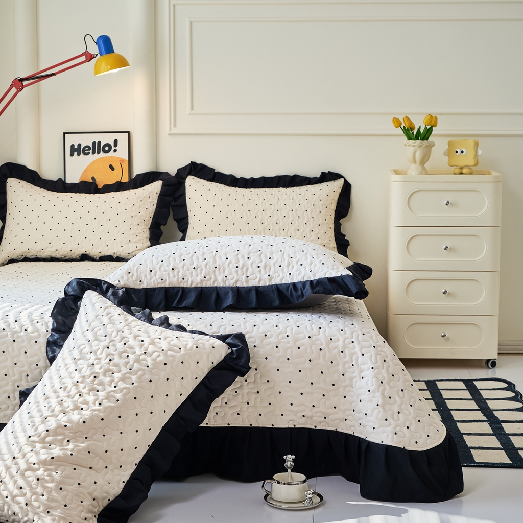 91家纺网 家纺一手货源 找家纺 蝶帕家纺 2025新款法式赫本风韩版花边水洗棉床盖四件套 点点爱