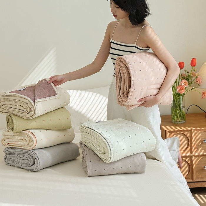 91家纺网 家纺一手货源 找家纺 雯雨2025新款A类全棉四层爱心刺绣纱布毛巾被 组合图