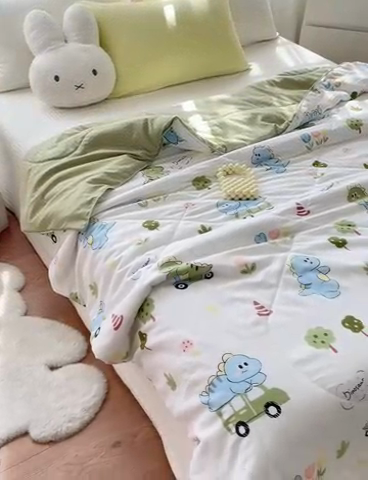 91家纺网 家纺一手货源 找家纺 梦恬佳 2025新款A类水洗皱皱棉夏凉被 恐龙乐园