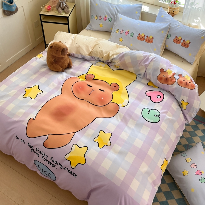 91家纺网 家纺一手货源 找家纺 博雅 2025新款全棉大版印花四件套-卡皮巴拉 星星卡皮巴拉