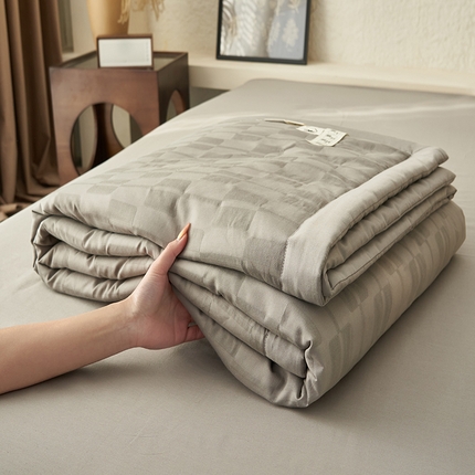 91家纺网 家纺一手货源 找家纺 （总）一加一 2025新款全棉水洗色织提花多层泡泡纱娜雅醋酯夏被四件套