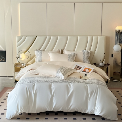 yyds网供 2025新款礼盒装水洗冰丝拼接刺绣法式奢四件套AB版双拼春夏[礼盒装，会员-5] 绣花拼接-奶昔白