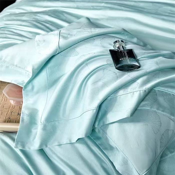 91家纺网 家纺一手货源 找家纺 优品阁 2024新款长绒棉贡缎提花--欧式轻奢提花系列叶叶情深-月光蓝