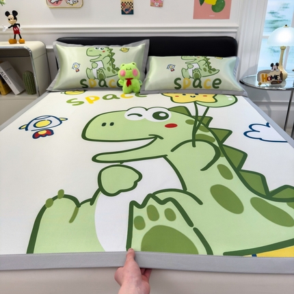 丝羽坊 2025新款大版印花冰丝凉席冰丝席碳光冰丝凉席-平铺款 恐龙绿