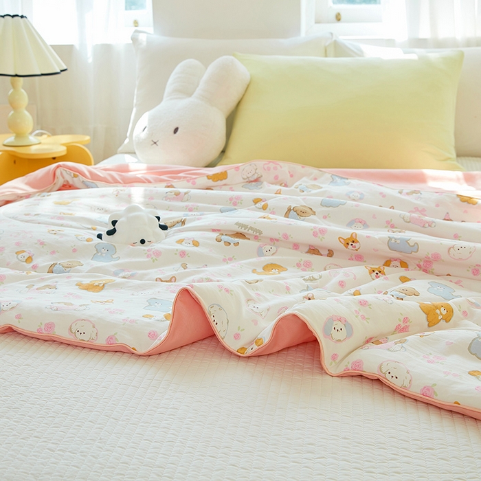 91家纺网 家纺一手货源 找家纺 梦恬佳 2025新款A类水洗皱皱棉夏凉被 灰萌小狗