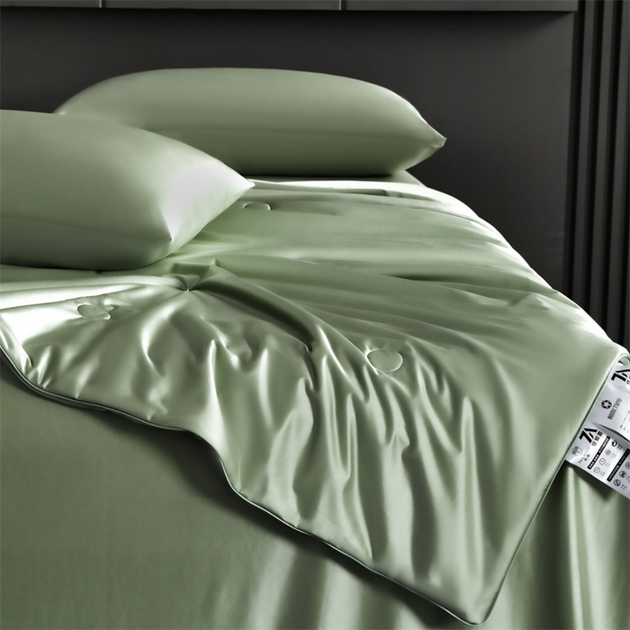 91家纺网 家纺一手货源 找家纺 雯豆家纺 2025夏季新品锦纶+氨纶高档冰丝凉感夏被空调被7A抗菌薄被芯 冰芙绸夏被-橄榄绿