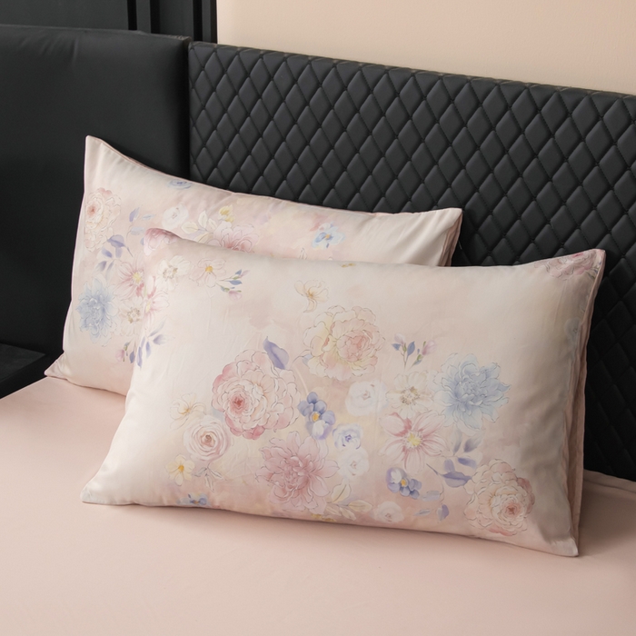 91家纺网 家纺一手货源 找家纺 氧家 2025新款60s贡缎长绒棉数码印花四件套（礼盒装） 花似锦