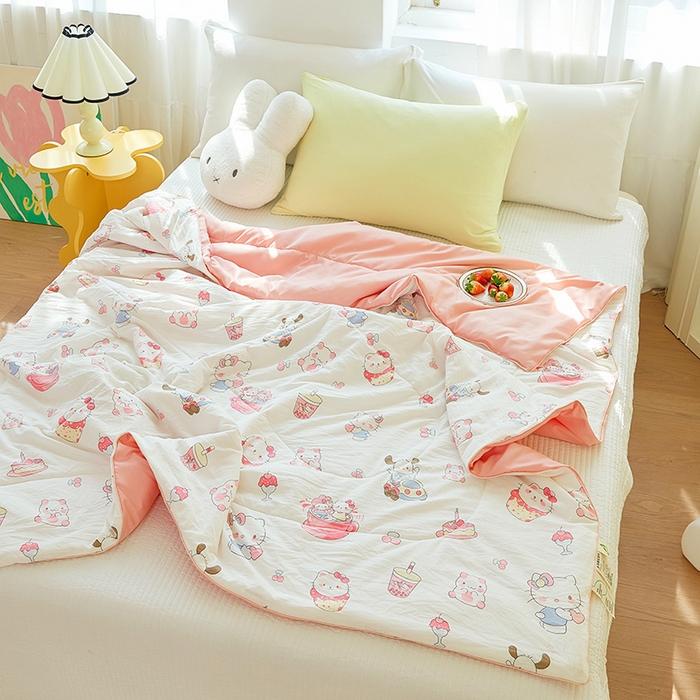 91家纺网 家纺一手货源 找家纺 梦恬佳 2025新款A类水洗皱皱棉夏凉被 粉色奶猫