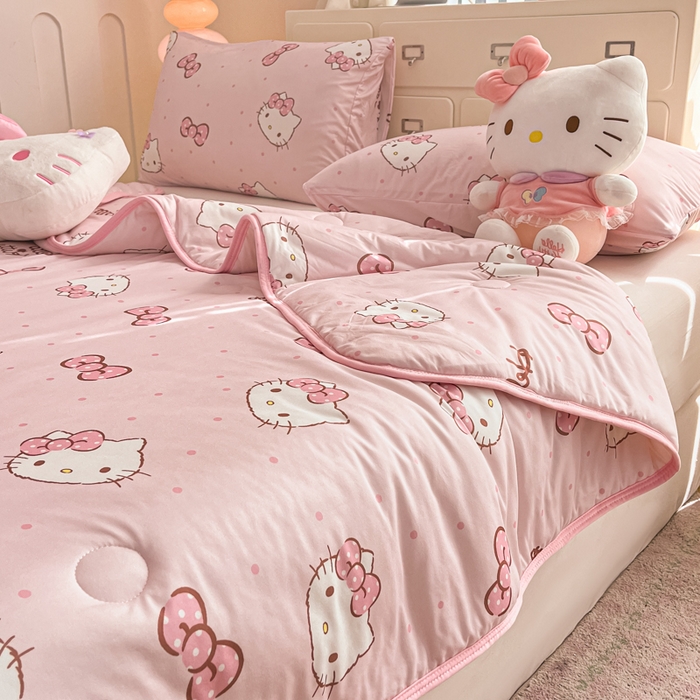 91家纺网 家纺一手货源 找家纺 暮思家居 2025新款正版授权三丽鸥A类牛奶针织棉夏被子被芯 针织棉-可爱KT