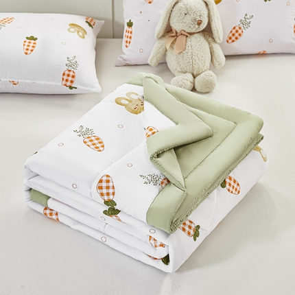 91家纺网 家纺一手货源 找家纺 穆琪 2025年新款小清新手包边夏凉被水洗棉印花夏被 奇趣萌宠