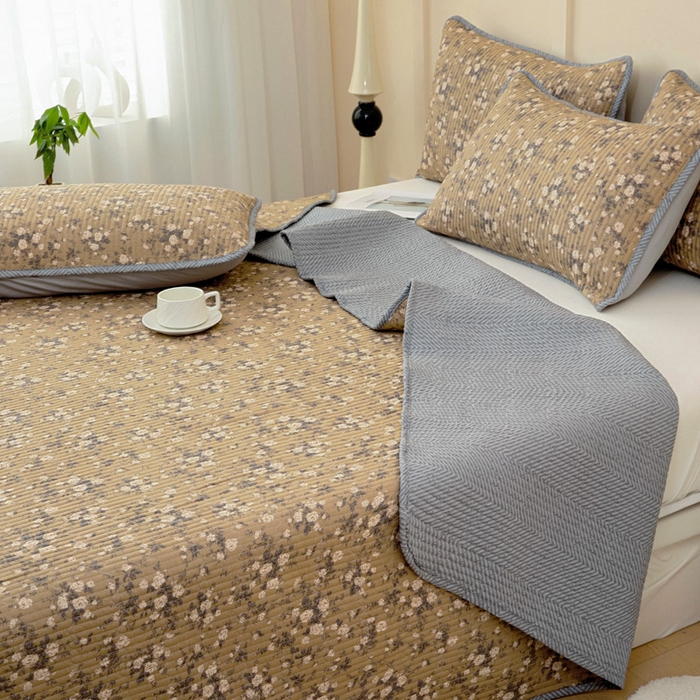 91家纺网 家纺一手货源 找家纺 情煊家纺 2025新款双面全棉夹棉床盖三件套 茶野