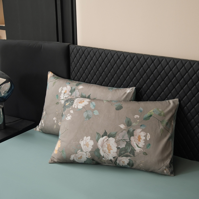 91家纺网 家纺一手货源 找家纺 氧家 2025新款60s贡缎长绒棉数码印花四件套（礼盒装） 芳华