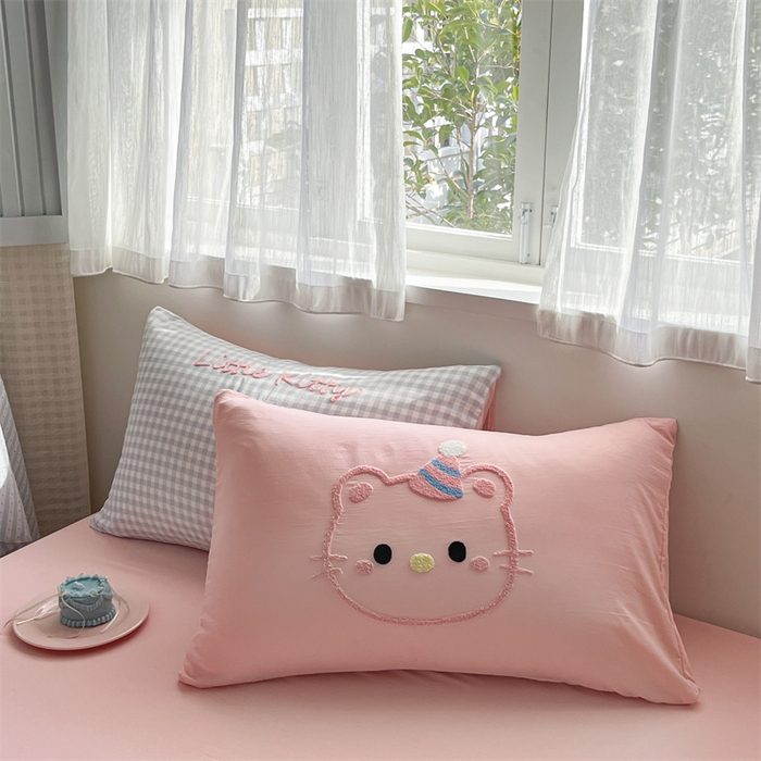 91家纺网 家纺一手货源 找家纺 星座家纺 2025新款水洗棉毛巾绣四件套 笑脸KT 蓝粉