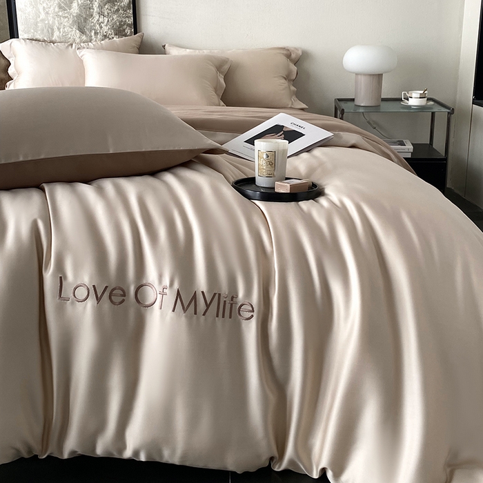 91家纺网 家纺一手货源 找家纺 优悦 2025新款冰丝印花刺绣双拼四件套-漫心 香槟色