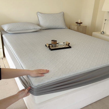 91家纺网 家纺一手货源 找家纺 莱登卡奴 2025新款A类300D冰丝凉席床笠款系列 多维浅灰