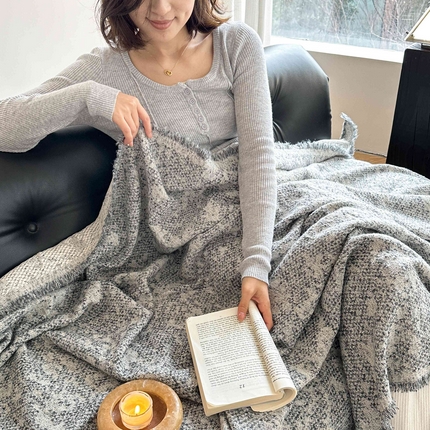 金丝鸟家纺 2025春夏新款高端羊毛混纺盖毯毯子盖毯多功能盖毯飞机毯 利文浅灰