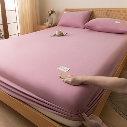 91家纺网 家纺一手货源 找家纺 梵克保罗 2025新款亲肤舒适全棉13372喷气床笠 紫豆沙