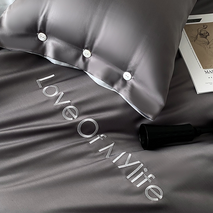 91家纺网 家纺一手货源 找家纺 优悦 2025新款冰丝印花刺绣双拼四件套-漫心 流光灰