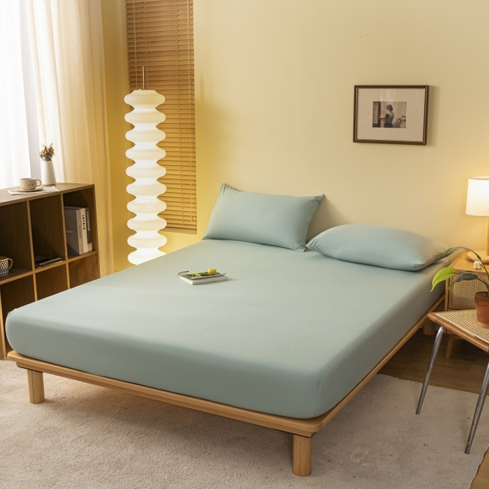 91家纺网 家纺一手货源 找家纺 梵克保罗 2025新款简约纯色亲肤磨毛床笠 墨绿