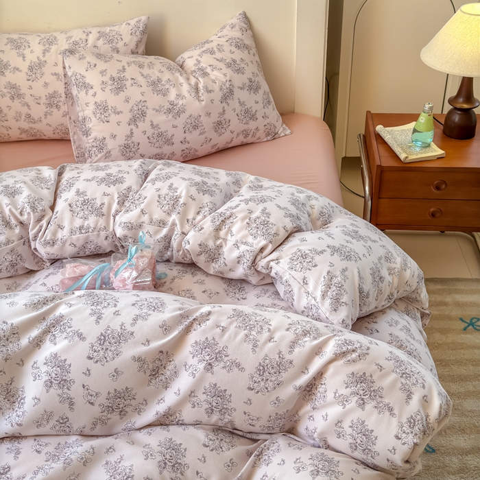 91家纺网 家纺一手货源 找家纺 冕悠家纺 2025新款热款A类高克重针织双层纱四件套系列 （提供买家秀） 桃里桃气