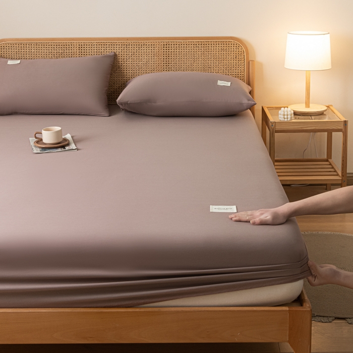 91家纺网 家纺一手货源 找家纺 梵克保罗 2025新款亲肤舒适全棉13372喷气纯色单枕套 巧棕