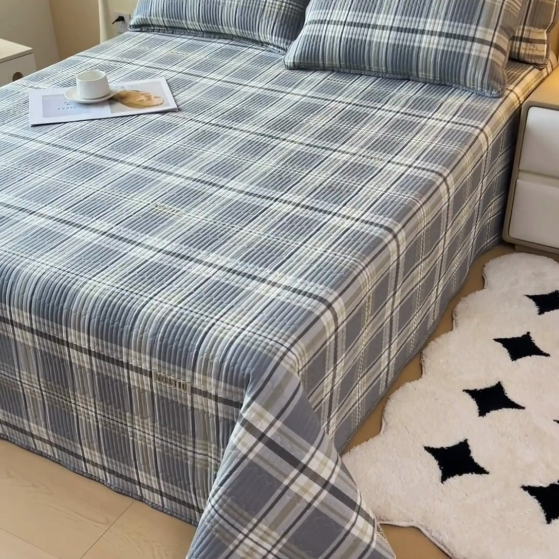 91家纺网 家纺一手货源 找家纺 情煊家纺 2025新款双面全棉夹棉床盖三件套 伯格灰