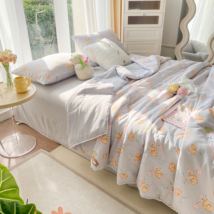 91家纺网 家纺一手货源 找家纺 穆琪 2025新款小花边印花夏被小清新夏凉被 花开半夏