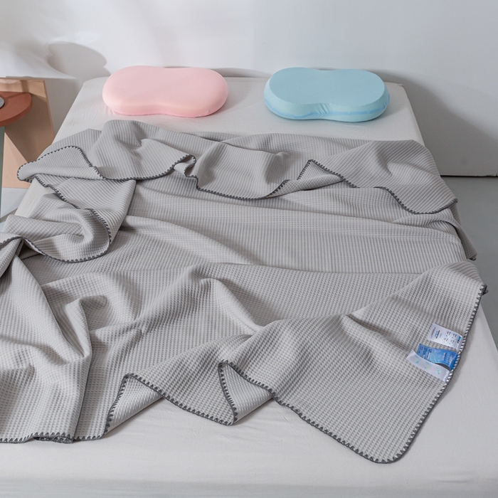 91家纺网 家纺一手货源 找家纺 柏薇2025新款A类华夫格400g凉感丝盖毯多功能双面用凉感夏凉被 双面纯凉感-星空灰