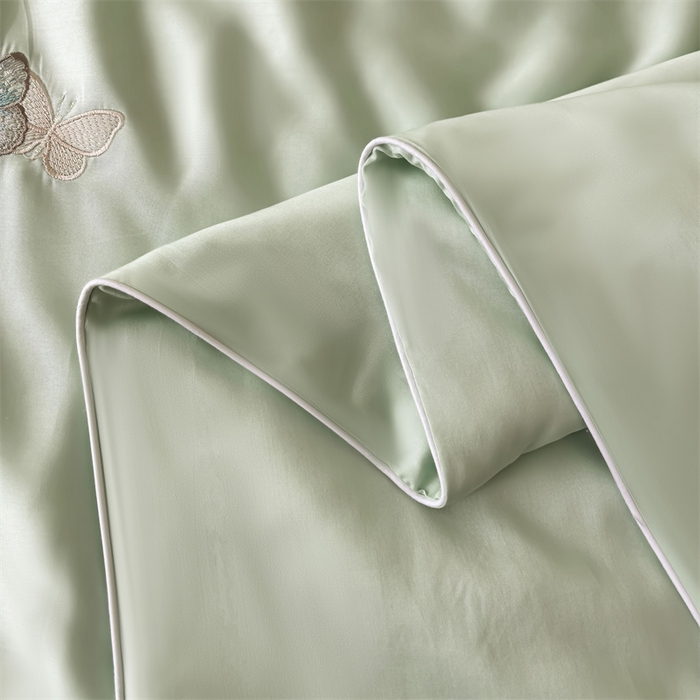 91家纺网 家纺一手货源 找家纺 雯豆家纺 2025夏季新品莱赛尔兰精天丝绣花刺绣夏被空调被四件套冰丝凉感薄被子 蝴蝶系列-抹茶绿