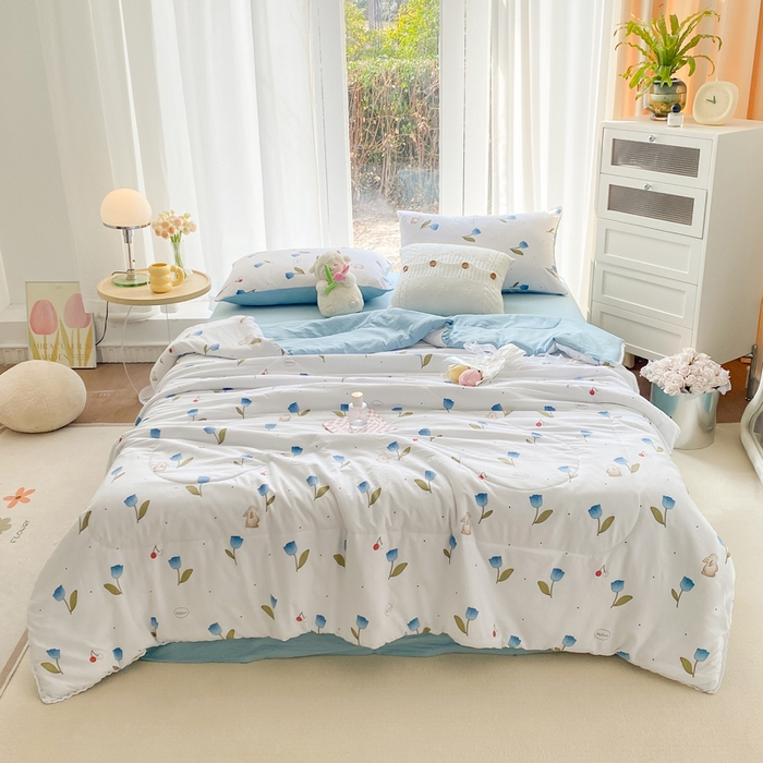 91家纺网 家纺一手货源 找家纺 （总）穆琪 2025新款小花边印花夏被小清新夏凉被