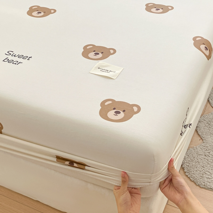 91家纺网 家纺一手货源 找家纺 梵克保罗 2025新款亲肤舒适全棉印花系列床笠 小熊熊