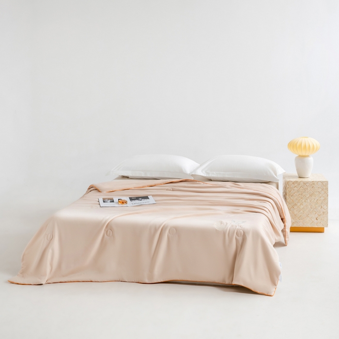 91家纺网 家纺一手货源 找家纺 眠多宝 2025新款奥地利兰精天丝刺绣夏被空调被 言卡