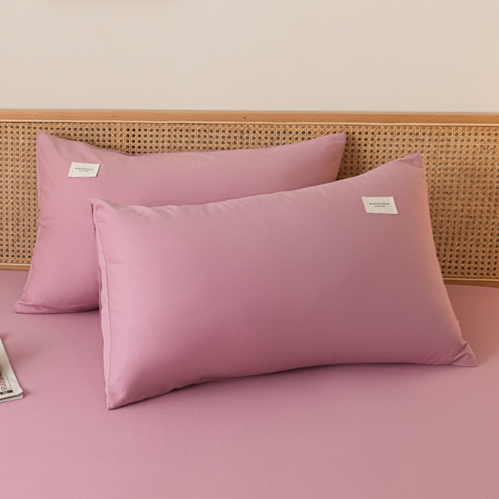 91家纺网 家纺一手货源 找家纺 梵克保罗 2025新款亲肤舒适全棉13372喷气纯色单枕套 紫豆沙