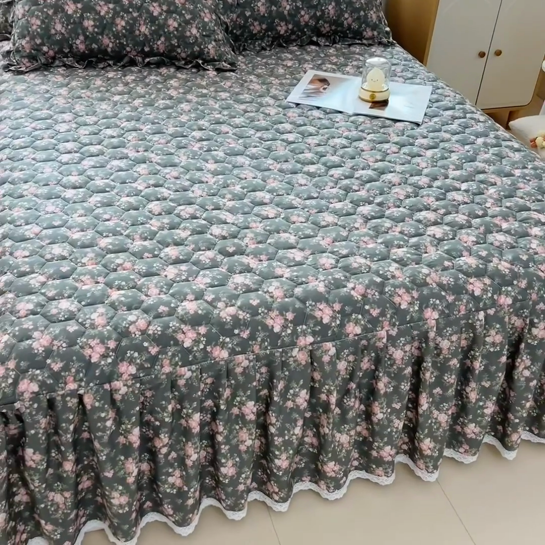 91家纺网 家纺一手货源 找家纺 2025新款全棉夹棉床裙 白兰地