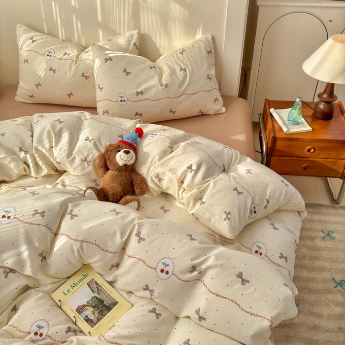 91家纺网 家纺一手货源 找家纺 冕悠家纺 2025新款热款A类高克重针织双层纱四件套系列 （提供买家秀） 樱桃蝴蝶结