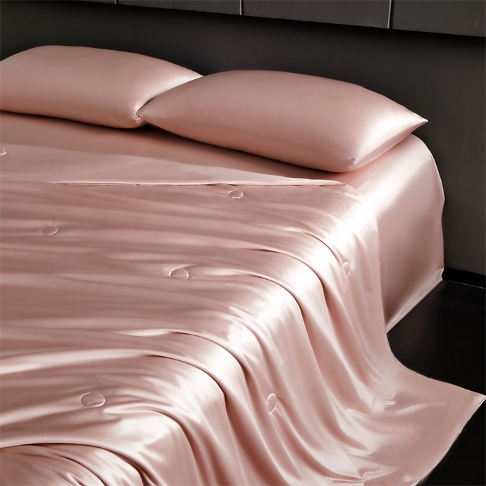 91家纺网 家纺一手货源 找家纺 雯豆家纺 2025夏季新品锦纶+氨纶高档冰丝凉感夏被空调被7A抗菌薄被芯 冰芙绸夏被-玫瑰金