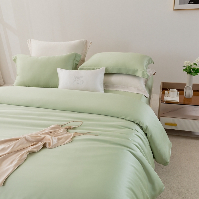 91家纺网 家纺一手货源 找家纺 121  2025新款60s支进口兰精天丝四件套-秋风QIUFENG系列（场景二） 多瑙绿