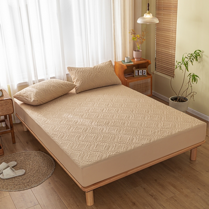 91家纺网 家纺一手货源 找家纺 梵克保罗 2025新款简约纯色水洗棉防水夹棉枕套 浅卡其