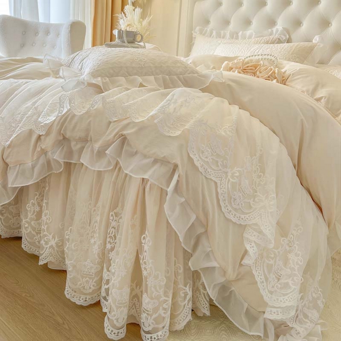 91家纺网 家纺一手货源 找家纺 恋尚 2025新款木凉淳浪漫蕾丝床裙三件套-米朵 米朵-米黄