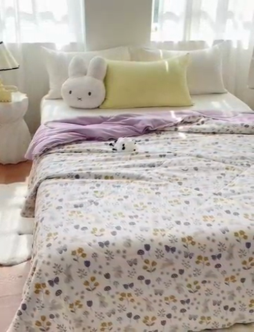 91家纺网 家纺一手货源 找家纺 梦恬佳 2025新款A类水洗皱皱棉夏凉被 兔野仙踪