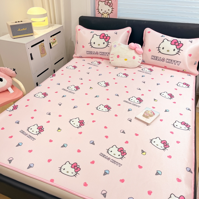 91家纺网 家纺一手货源 找家纺 （总）暮思家居 2025新款三丽鸥正版授权数码印花A类可机洗1200D冰丝凉席三件套平铺款系列