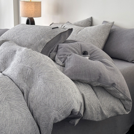 91家纺网 家纺一手货源 找家纺 （总）卡巴伦家纺 2025新款全棉A类人字斜三层纱提花四件套