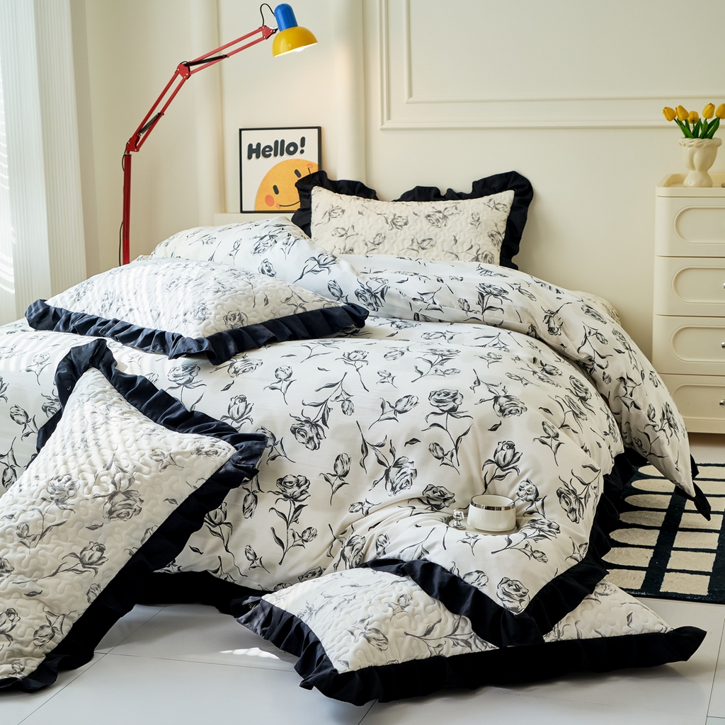 91家纺网 家纺一手货源 找家纺 蝶帕家纺 2025新款法式赫本风韩版花边水洗棉床盖四件套 水墨玫瑰