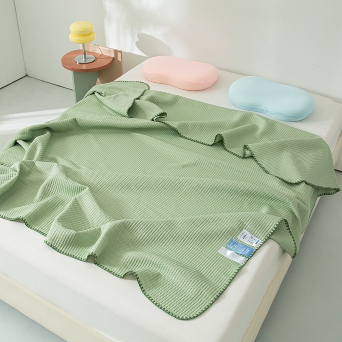 91家纺网 家纺一手货源 找家纺 柏薇2025新款A类华夫格400g凉感丝盖毯多功能双面用凉感夏凉被 双面纯凉感-橄榄绿