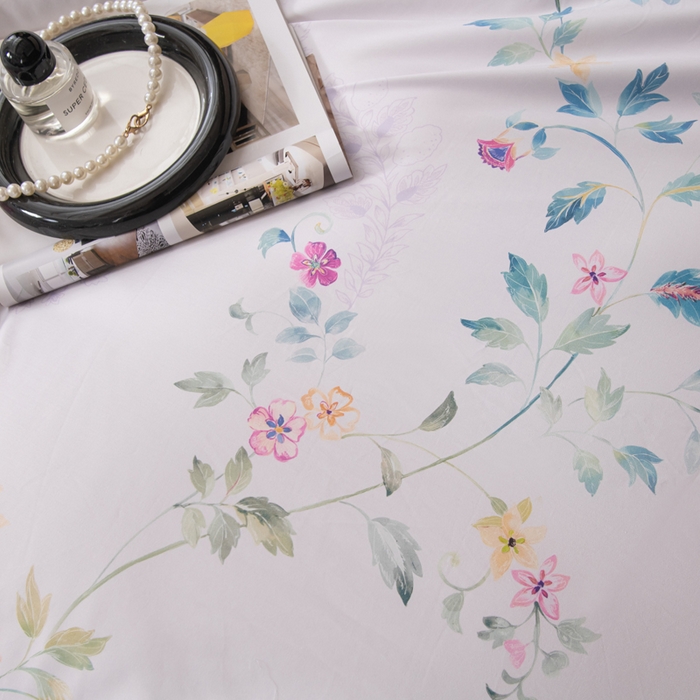 91家纺网 家纺一手货源 找家纺 氧家 2025新款60s贡缎长绒棉数码印花四件套（礼盒装） 爱丽丝